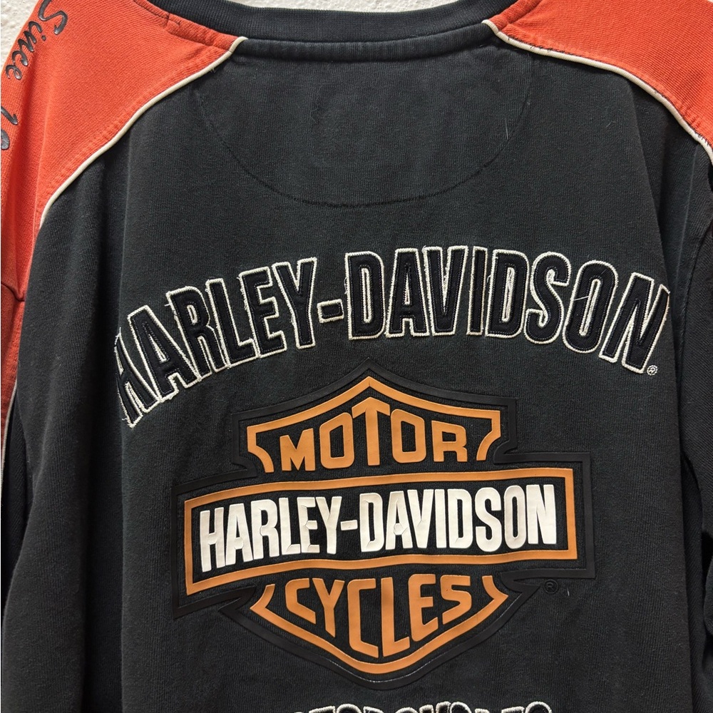 Vintage Harley-Davidson Black Tee with Winged Logo Detail - Picture 8 of 10
